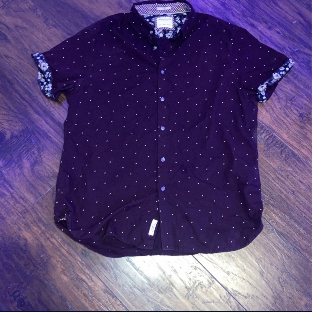 Maroon with floral detail button down shirt by Denim & Flower